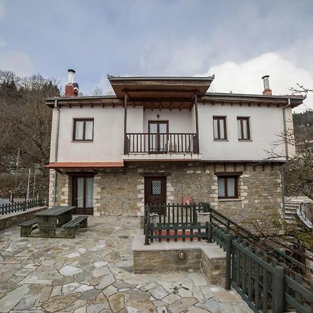 Ξενώνας Πατρικό Neraïdochóri Zewnętrze zdjęcie